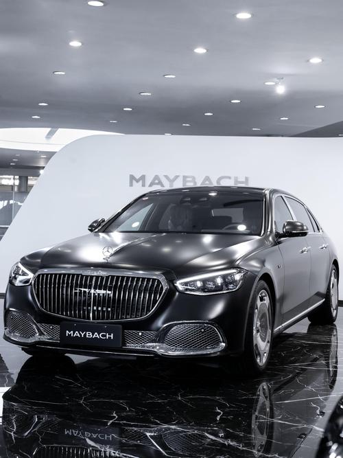 重庆205岚图汽车的售后服务让用户无忧出行，迈巴赫未来的豪华车趋势